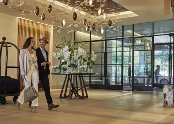 Four Seasons Hotel Austin hotel thumbnail 2