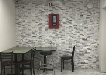 Griffin Inn and Suites hotel thumbnail 3