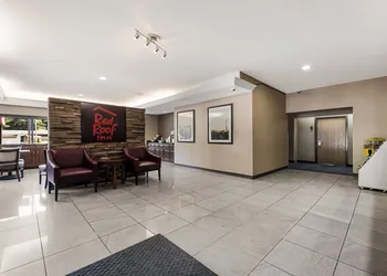 Red Roof Inn Newport News - Yorktown hotel thumbnail 3