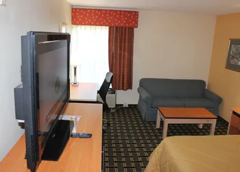 Baymont by Wyndham North Dartmouth / Fall River hotel thumbnail 5