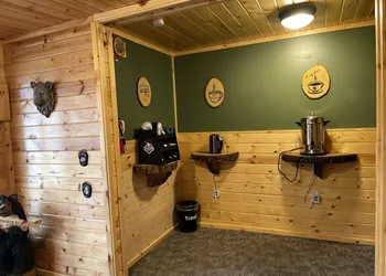 The Fishing Bear Lodge hotel thumbnail 3