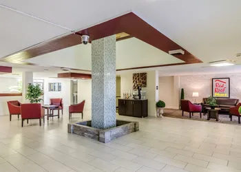 Red Roof Inn PLUS+ Wichita East hotel thumbnail 2