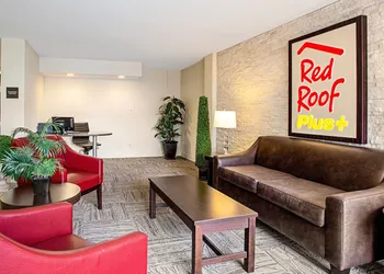 Red Roof Inn PLUS+ Wichita East hotel thumbnail 5