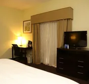 Holiday Inn Express Hotel & Suites Cleveland by IHG hotel detail image 7