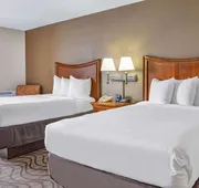 La Quinta Inn & Suites by Wyndham Minneapolis-Minnetonka hotel detail image 7