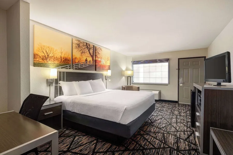Days Inn by Wyndham San Antonio Near Fiesta Park hotel detail image 6