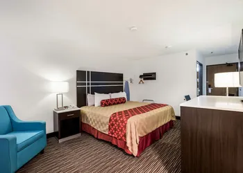 Americas Best Value Inn Charlotte, MI hotel thumbnail 4