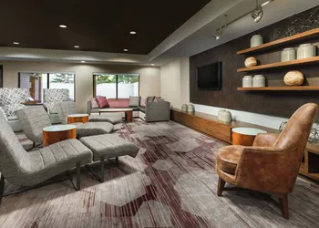 Courtyard by Marriott Chicago Bloomingdale hotel thumbnail 4