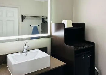 Rodeway Inn Lemon Grove San Diego East hotel thumbnail 7