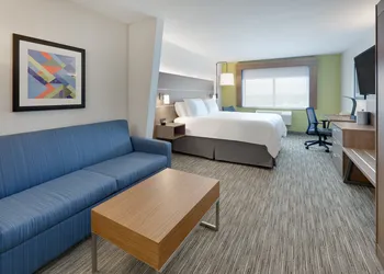 Holiday Inn Express & Suites San Antonio NW near SeaWorld by IHG hotel thumbnail 8