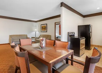 Best Western Tolleson Hotel hotel thumbnail 8