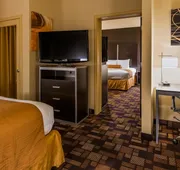 Best Western Windsor Pointe Hotel & Suites-Frost Bank Center hotel detail image 3
