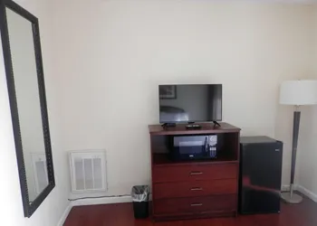 Blue Coast Inn and Suites hotel thumbnail 6