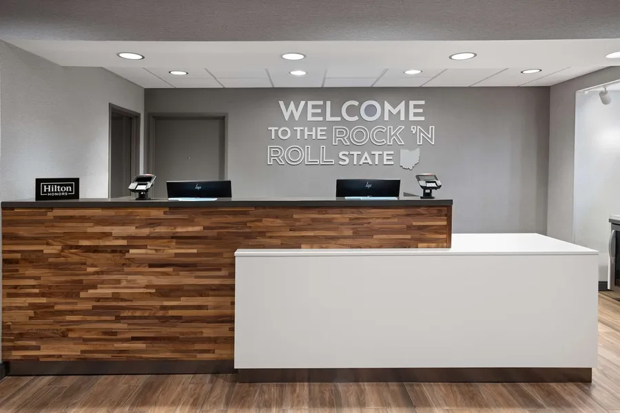 Hampton Inn Cleveland Airport - Tiedeman Road hotel detail image 2