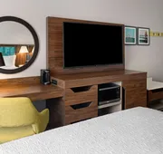 Hampton Inn Cleveland Airport - Tiedeman Road hotel detail image 5