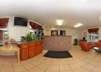Motel 9 University-Downtown hotel thumbnail 2