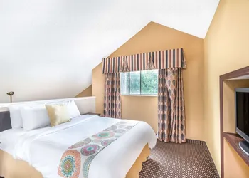 Hawthorn Extended Stay by Wyndham Dayton hotel thumbnail 3