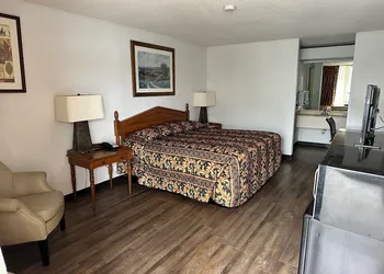 Executive Inn hotel thumbnail 4