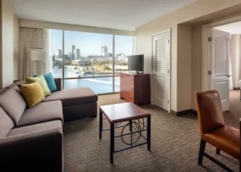 Residence Inn by Marriott Downtown Long Beach hotel thumbnail 8