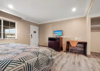 Santa Fe Inn Los Angeles hotel thumbnail 8