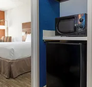 Holiday Inn Express & Suites Las Vegas SW - Spring Valley by IHG hotel detail image 7