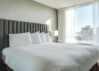 Carmana Hotel & Suites hotel thumbnail 3