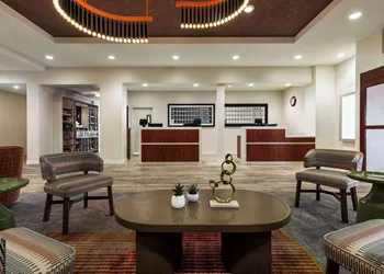 Hampton Inn Tropicana hotel thumbnail 7