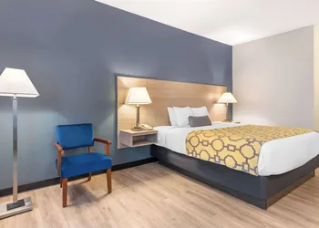Baymont by Wyndham Kennesaw hotel thumbnail 4