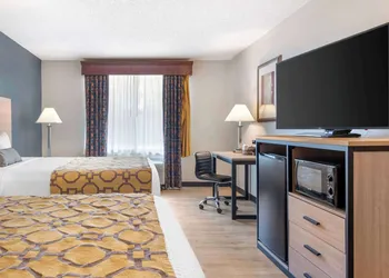 Baymont by Wyndham Kennesaw hotel thumbnail 7