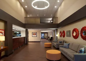 Hampton Inn Charleston-Southridge hotel thumbnail 3