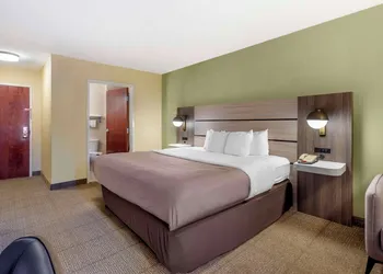 Quality Inn Raleigh Downtown hotel thumbnail 8