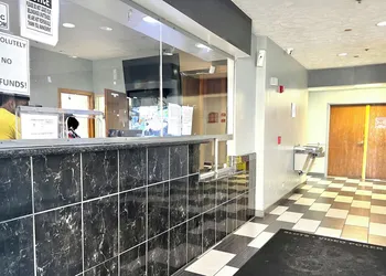 Kings Inn By OYO Calumet Park I-57 hotel thumbnail 3