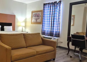 Kings Inn By OYO Calumet Park I-57 hotel thumbnail 7