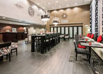 Hampton Inn & Suites Orlando-John Young Pkwy/S. Park hotel thumbnail 2