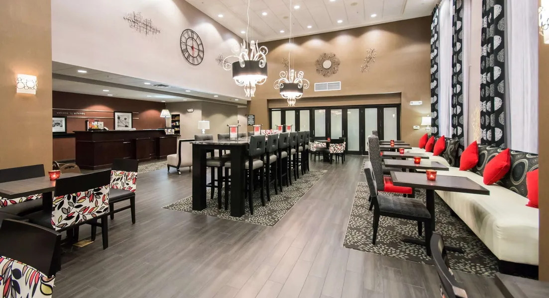Hampton Inn & Suites Orlando-John Young Pkwy/S. Park hotel detail image 2