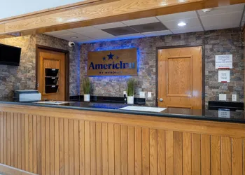 AmericInn by Wyndham Cedar Rapids North hotel thumbnail 4