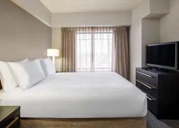 Residence Inn by Marriott Chicago Oak Brook hotel thumbnail 7