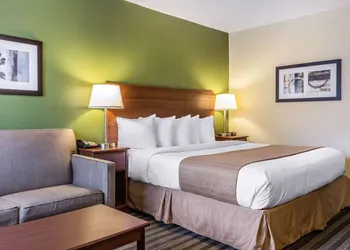 Quality Inn Flamingo hotel thumbnail 6