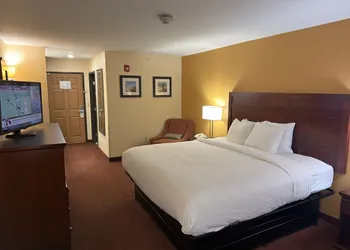 Americas Best Value Inn St. Robert hotel thumbnail 4