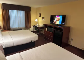 Americas Best Value Inn St. Robert hotel thumbnail 5