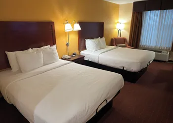 Americas Best Value Inn St. Robert hotel thumbnail 6