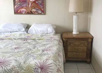 Holiday Isle Yacht Club hotel thumbnail 4