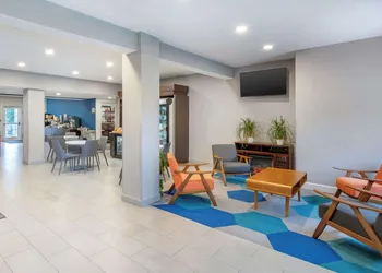 Microtel Inn & Suites by Wyndham Brooksville hotel thumbnail 2