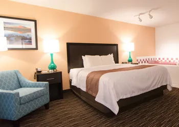 Cottage Grove Inn hotel thumbnail 2