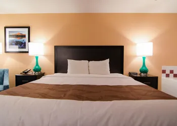 Cottage Grove Inn hotel thumbnail 5