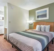 HomeTowne Studios By Red Roof Dallas - North Addison/ Tollway hotel detail image 4