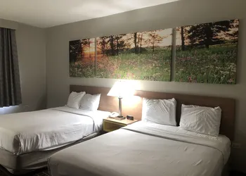 Days Inn & Suites by Wyndham Romeoville hotel thumbnail 5