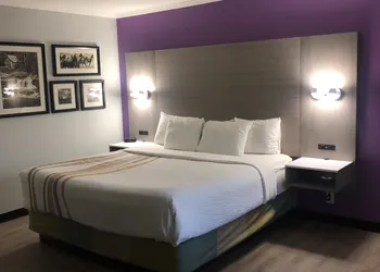 La Quinta Inn by Wyndham Birmingham - Inverness hotel thumbnail 5