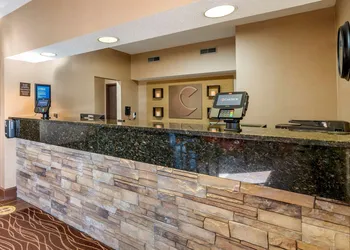 Comfort Inn Shelbyville North hotel thumbnail 5