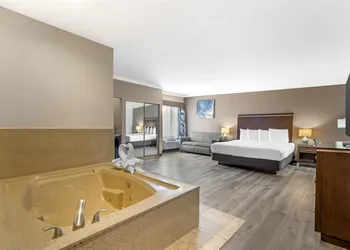 Best Western Redondo Beach Galleria Hotel - Beach City LA hotel thumbnail 5